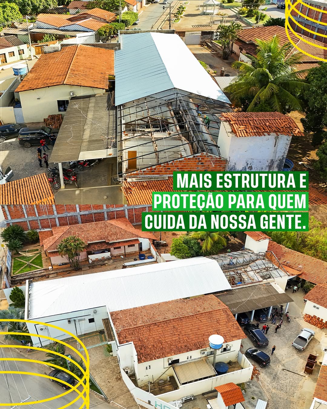 A PREFEITURA DE COCOS REALIZA A TROCA DA COBERTURA DO HOSPITAL MUNICIPAL