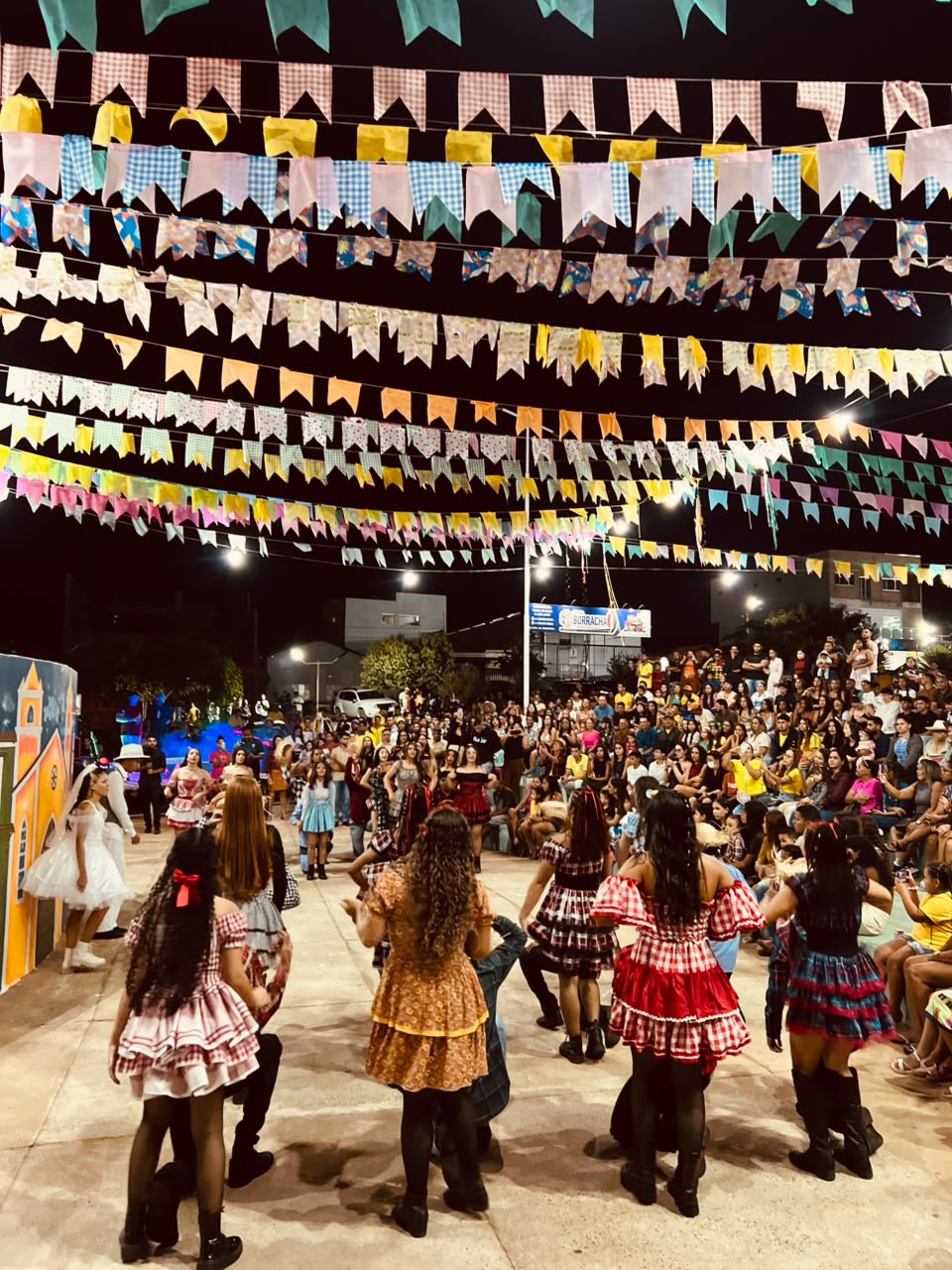 SÃO JOÃO DAS ANTIGAS CELEBRA A CULTURA NORDESTINA E RESGATA TRADIÇÕES EM COCOS