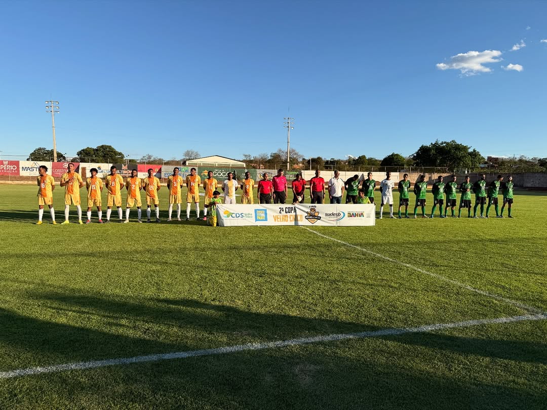 COCOS RECEBEU BOM JESUS DA LAPA PELA COPA VELHO CHICO